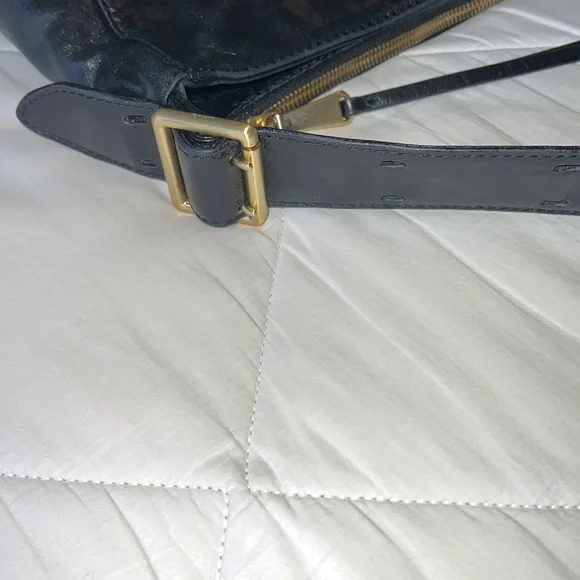 ⭐️ HOBO Leather Shoulder Bag - Picture 7 of 12